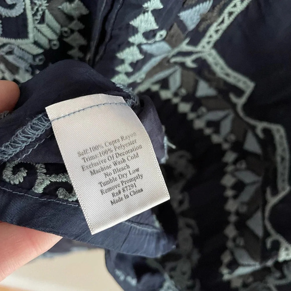 Johnny Was Blue Floral Embroidered Long Sleeve Tunic Blouse - Size Small - Picture 8 of 9